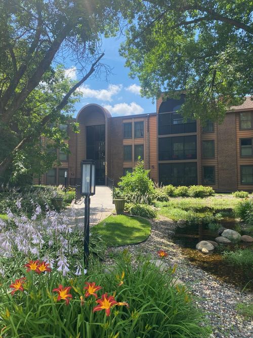 311-9600 Portland Ave S, Bloomington, MN, 55420-4570 | Card Image