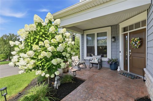 35 Greenpoint Trl, Pittsford, NY, 14534-1088 | Card Image