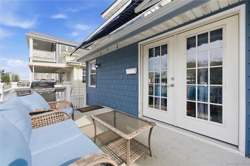 90 Connecticut Ave, Long Beach, NY, 11561-1104 | Card Image