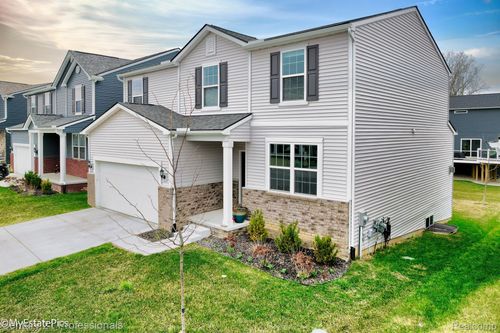 6044 Fieldstone Circle, South Lyon, MI, 48178 | Card Image