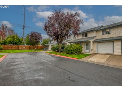 2403 Ne 77 Th Ave, Condo with 2 bedrooms, 2 bathrooms and 1 parking in Vancouver WA | Image 2