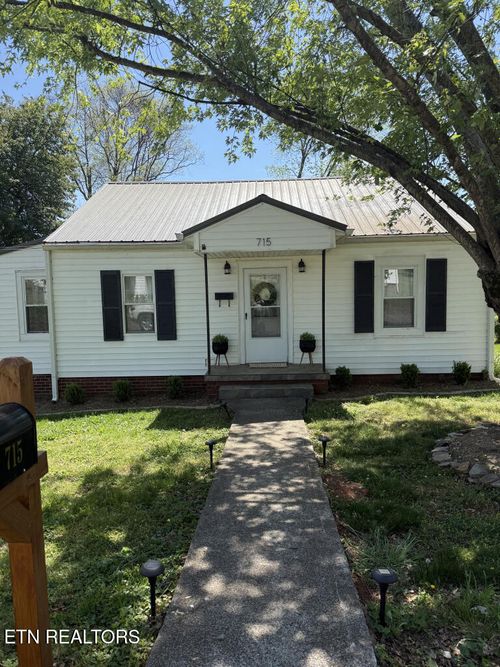 715 Ferry St, Loudon, TN, 37774-1104 | Card Image