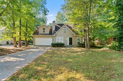 1333 Laura Lane, House other with 3 bedrooms, 2 bathrooms and 2 parking in Austell GA | Image 2