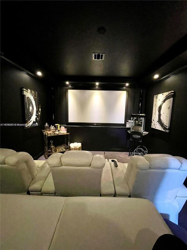 4248 Sw 185 Th Ave, House other with 7 bedrooms, 5 bathrooms and null parking in Miramar FL | Image 20