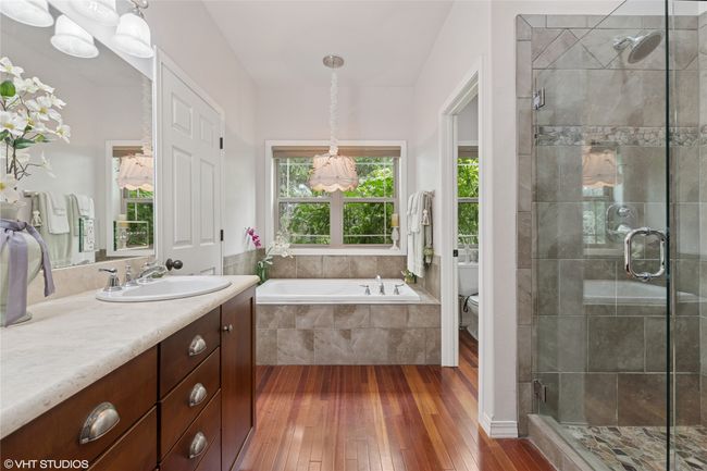 Primary Bathroom | Image 35