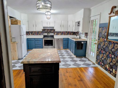 49 Kingstown Ln, Hot Springs, VA, 24445-2123 | Card Image
