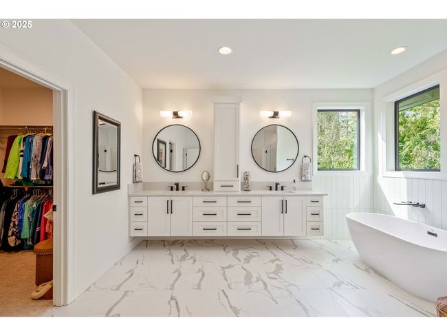 4420 Sw 58 Th Ave, House other with 4 bedrooms, 4 bathrooms and 3 parking in Portland OR | Image 18