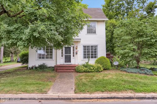 749 Mahoning St, Milton, PA, 17847-2232 | Card Image