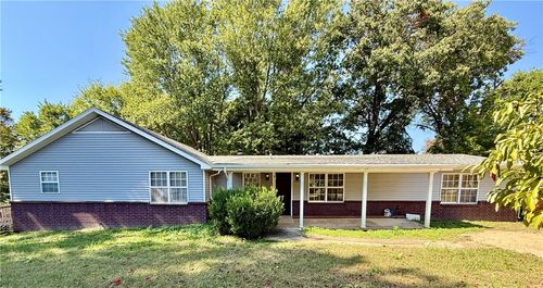2531 N Tinas Xing, Fayetteville, AR, 72701-8623 | Card Image