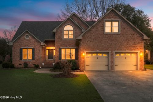 808 Llewellyn Dr, Trent Woods, NC, 28562-8331 | Card Image