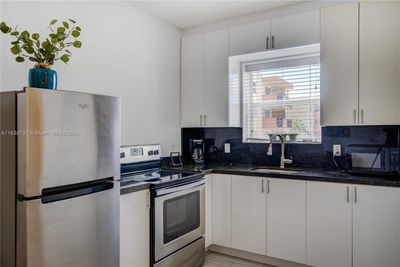 8 - 855 Sw 7th St, Home with 1 bedrooms, 1 bathrooms and null parking in Miami FL | Image 1