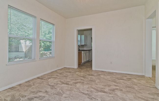 3011 Spurlock St, House other with 3 bedrooms, 2 bathrooms and null parking in Dallas TX | Image 14