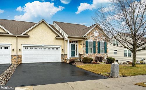 121 Augusta Dr, HONEY BROOK, PA, 19344-8611 | Card Image
