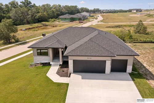 5518 S 200th Ave, Omaha, NE, 68135-4277 | Card Image