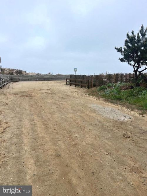 1-11 40th St, OCEAN CITY, MD, 21842-3205 | Card Image