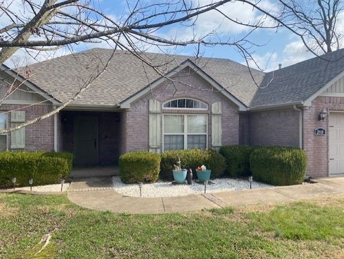2010 Greenwood Cv, Pea Ridge, AR, 72751-2637 | Card Image