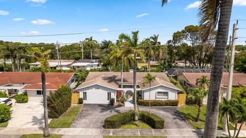 1243 Garfield St, Hollywood, FL, 33019-3123 | Card Image