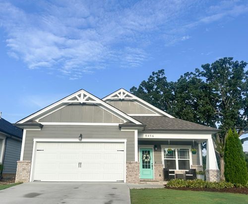 8456 Cherrybark Ln, Ooltewah, TN, 37363-2408 | Card Image