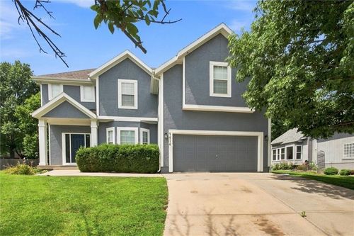 9414 Swarner Dr, Lenexa, KS, 66219-2228 | Card Image