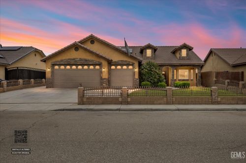404 Grace Ct, Shafter, CA, 93263-3160 | Card Image
