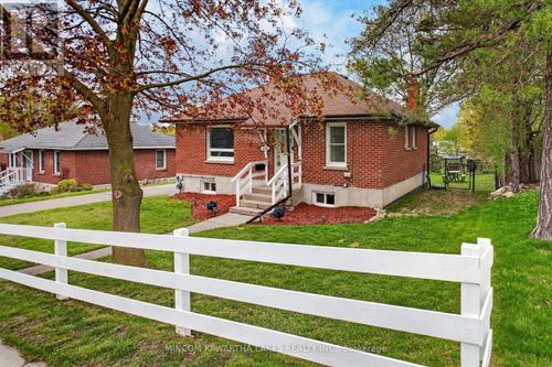 238 Mcfarlane St, Peterborough, ON, K9H1K3 | Card Image