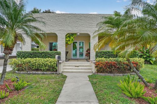 1649 Sw 11th Ter, MIAMI, FL, 33135-5317 | Card Image