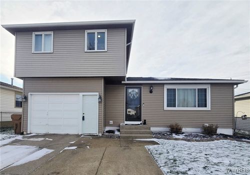 79 Autumnwood Dr, Cheektowaga, NY, 14227-2604 | Card Image