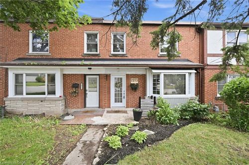 2273 King St E, Hamilton, ON, L8K1X5 | Card Image