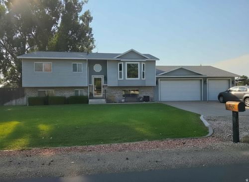 3943 White Rail Ln, West Haven, UT, 84401-8302 | Card Image