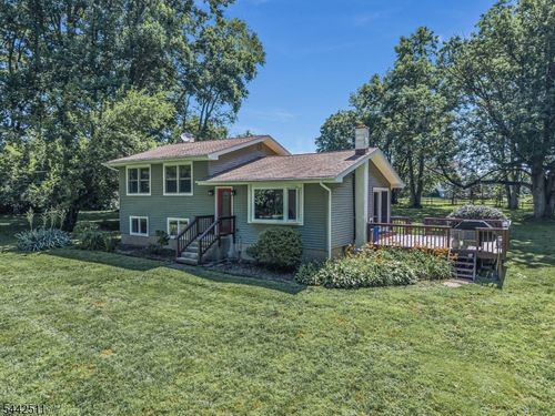 106 Oak Summit Rd, Frenchtown, NJ, 08825-4132 | Card Image