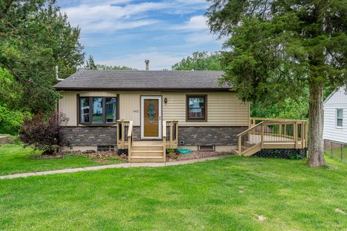 642 8th St, Silvis, IL, 61282-1451 | Card Image