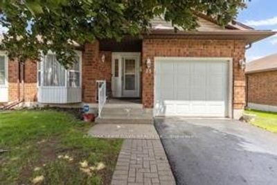 23 Wilmot Young Pl, House attached with 2 bedrooms, 3 bathrooms and 3 parking in Brockville ON | Image 1