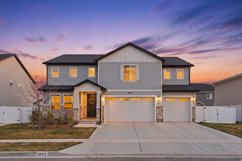 1844 W 2135 S, Woods Cross, UT, 84087-5006 | Card Image