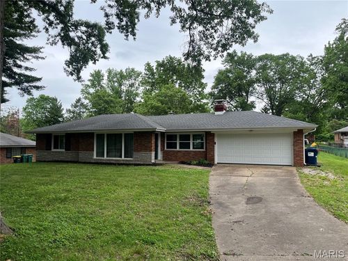 1739 June Drive, St Louis, MO, 63138 | Card Image