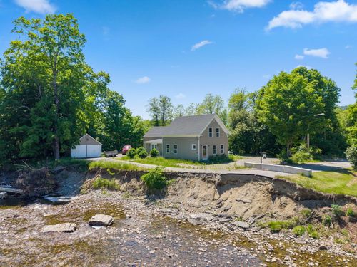 31 Old Canada Rd, Bingham, ME, 04920-4004 | Card Image