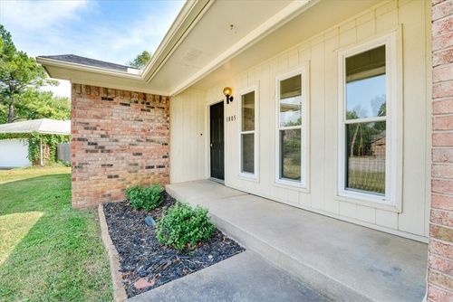 1805 E Furman St, Fayetteville, AR, 72703-3722 | Card Image