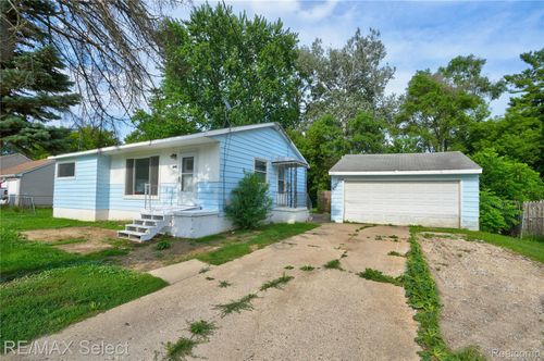 1413 Martha Ave, Burton, MI, 48509-2140 | Card Image