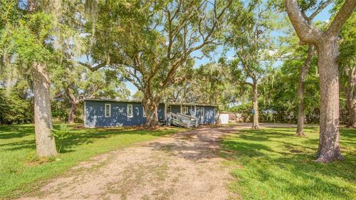 2726 Shady Creek Ln, Oyster Creek, TX, 77541-6605 | Card Image