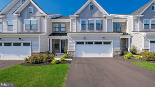 48 Mill Creek Dr, DOYLESTOWN, PA, 18901-2670 | Card Image