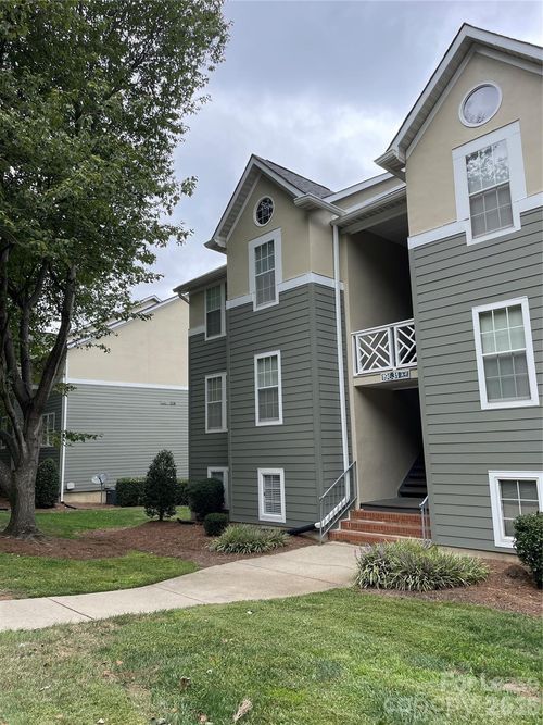 19831 Henderson Rd, Cornelius, NC, 28031-6882 | Card Image