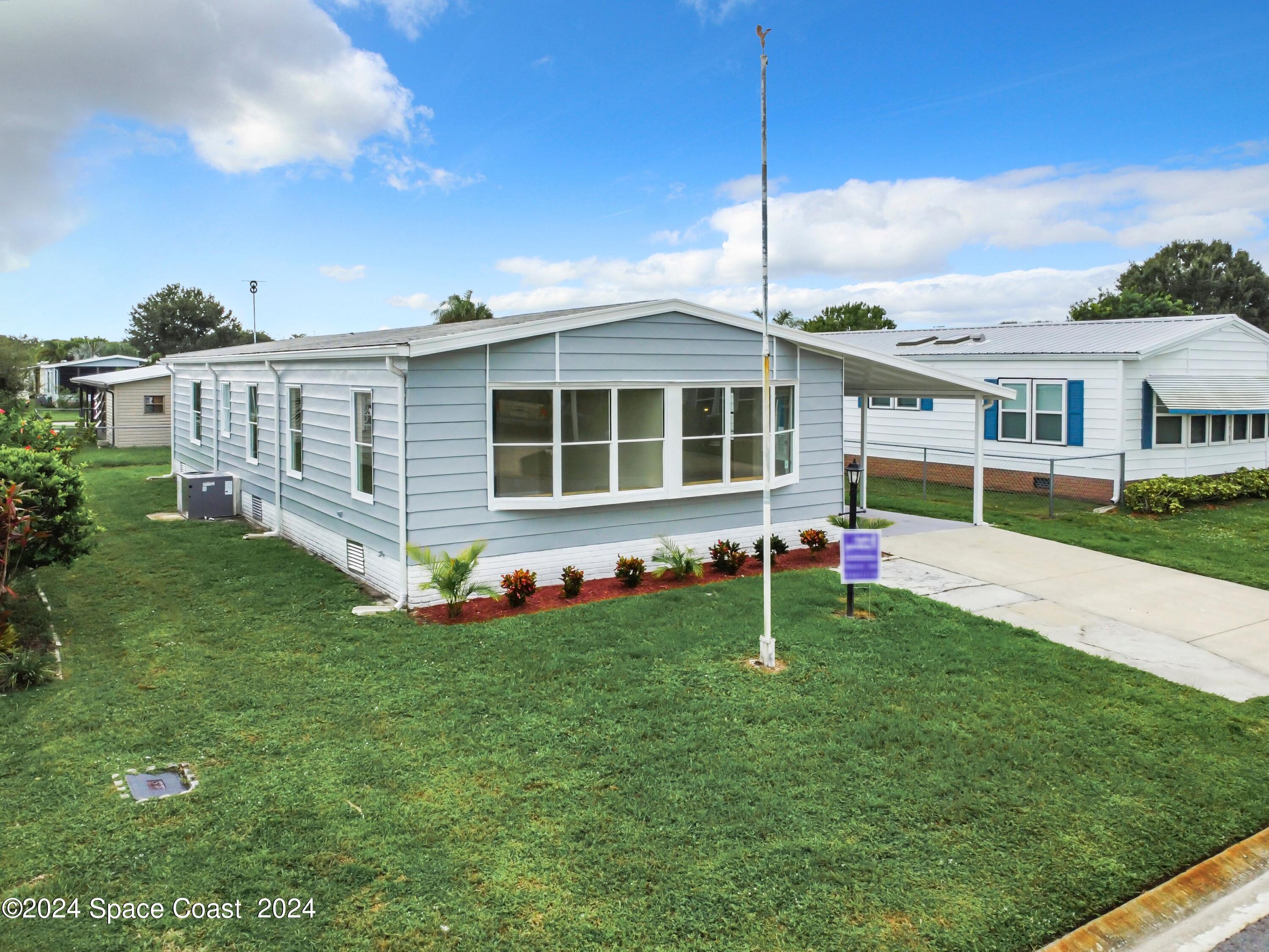 Hyacinth Cir, Sebastian, FL 32976