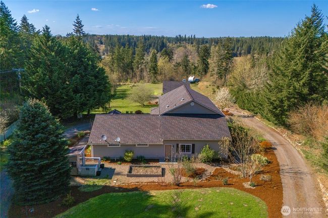 21010 Hobson Rd Se, House other with 3 bedrooms, 3 bathrooms and 7 parking in Yelm WA | Image 30