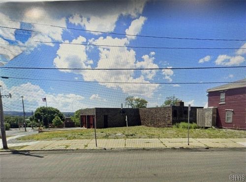 1201 N Salina St, Syracuse, NY, 13208-1519 | Card Image