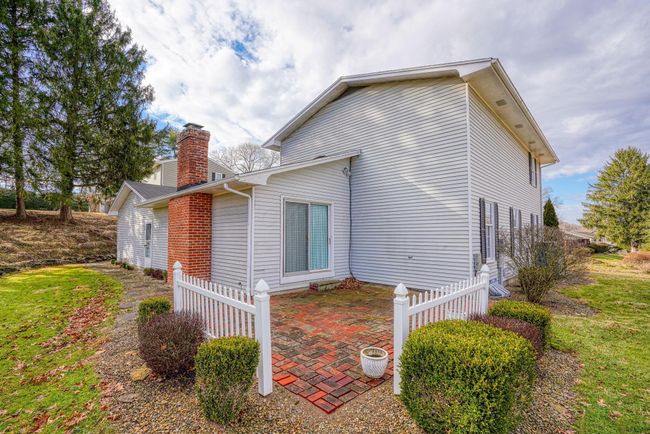 416 Crestview Dr Ne, House other with 4 bedrooms, 3 bathrooms and null parking in Lancaster OH | Image 55
