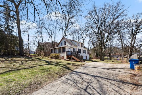 3416 Eastwood Drive, Rochester Hills, MI, 48309 | Card Image