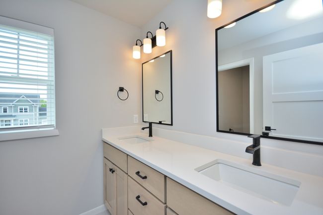 6026 Sean Ct, House other with 4 bedrooms, 2 bathrooms and null parking in Caledonia WI | Image 23