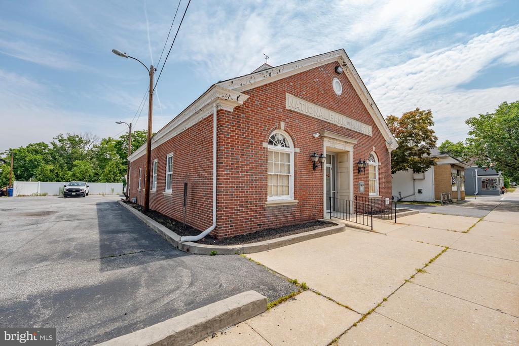 Commercial Sale in MANTUA 3
