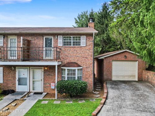 4 Eleven Estates Dr, Lenoir City, TN, 37772-5464 | Card Image