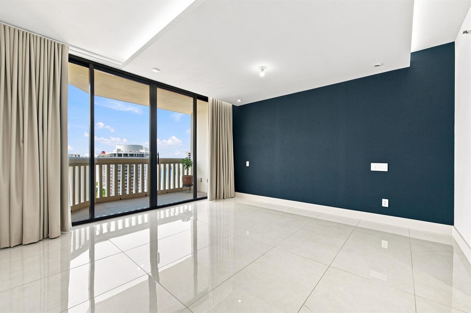 Residential in Aventura 4