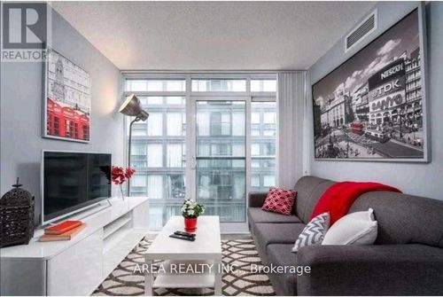 2002w-36 Lisgar Street, Toronto (Little Portugal), ON, M6J3G2 | Card Image